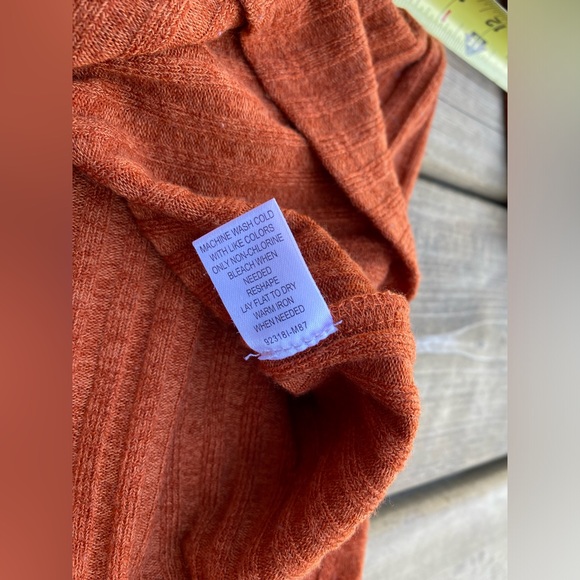 Soft, knit, cold shoulder dress by Socialite Womens Size S Rusty color - Picture 5 of 9